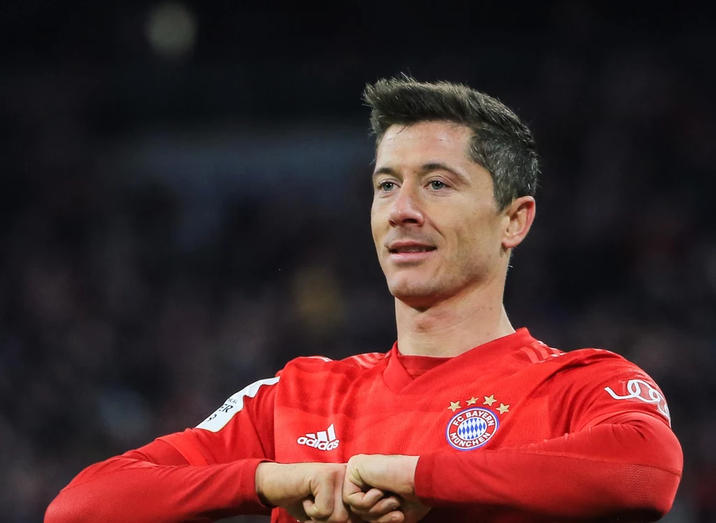 Oczywiście do tych najbardziej znanych należy Robert Lewandowski. Napastnik Bayernu Monachium niedawno po raz drugi został ojcem. Jego żona, Anna Lewandowska, urodziła córeczkę, Laurę. Trzy lata temu na świat przyszła jej starsza siostra, Klara. Oczywiście do tych najbardziej znanych należy Robert Lewandowski. Napastnik Bayernu Monachium niedawno po raz drugi został ojcem. Jego żona, Anna Lewandowska, urodziła córeczkę, Laurę. Trzy lata temu na świat przyszła jej starsza siostra, Klara.