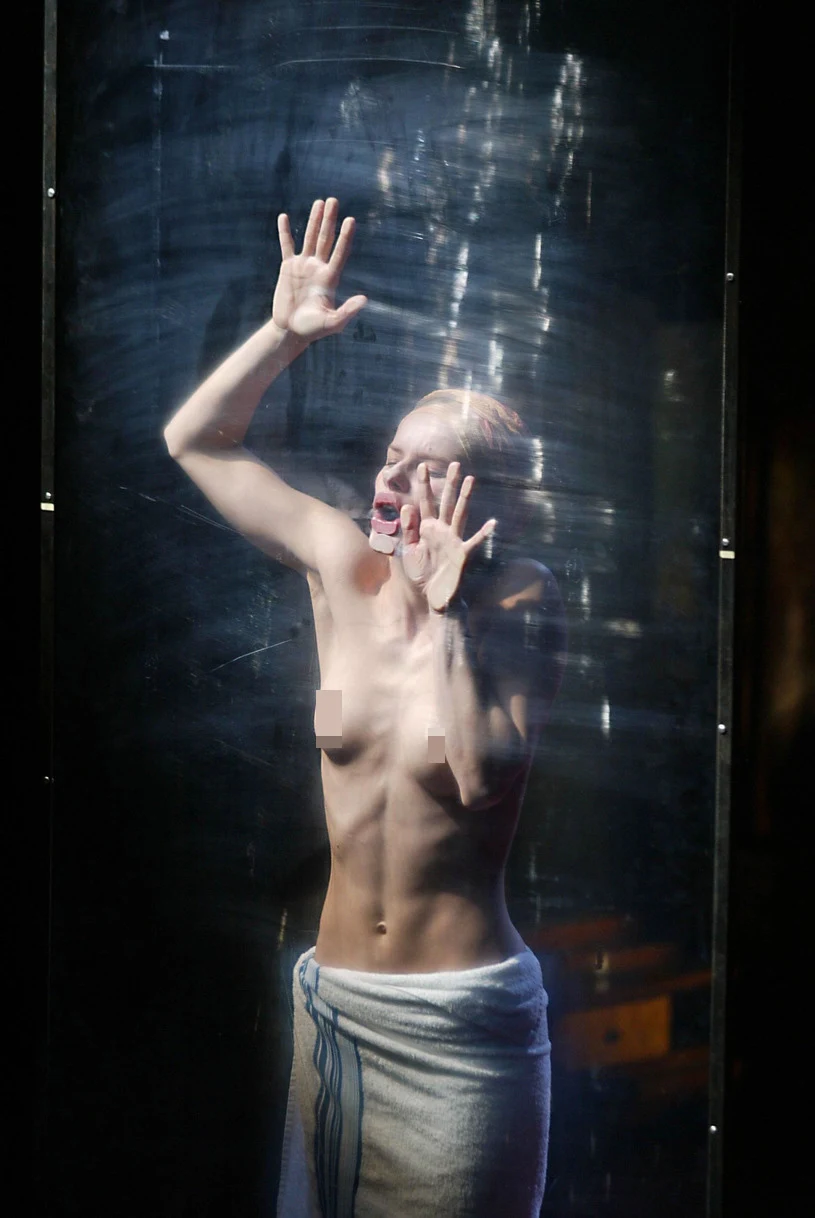 Magdalena Cielecka w spektaklu "Dybuk 