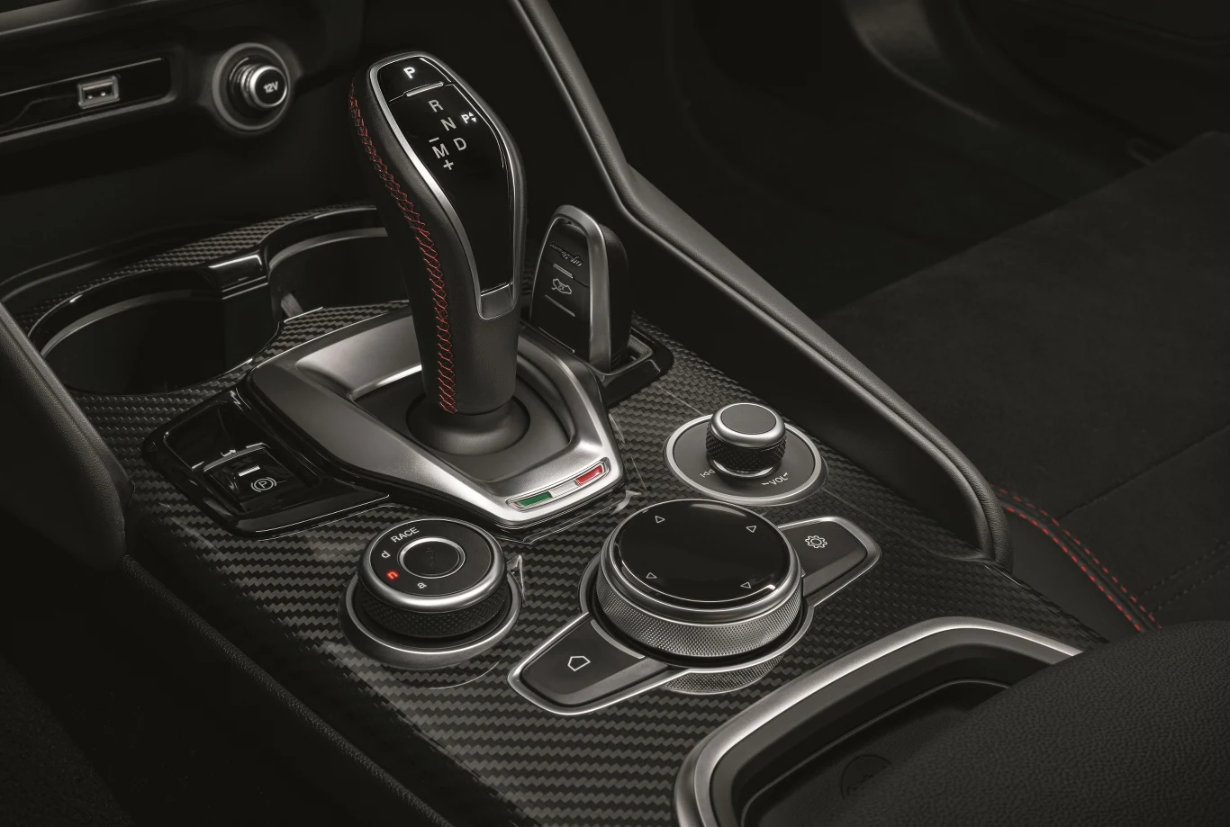 Alfa Romeo Stelvio i Giulia Quadrifoglio MY20