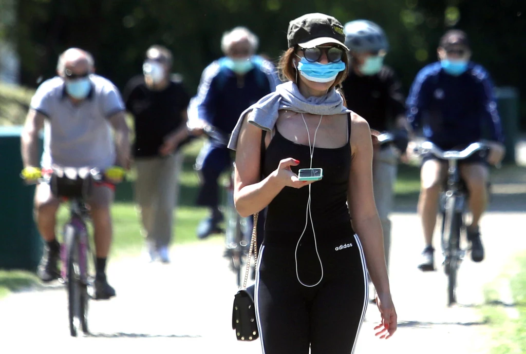 Ekspert: Sytuacja epidemiczna w Mediolanie przypomina bombę