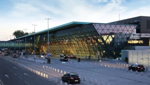 Polskie lotniska zamrożone nawet do końca maja. Nz. port Kraków-Balice