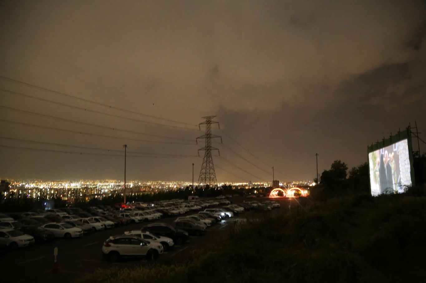 Kino samochodowe w Teheranie