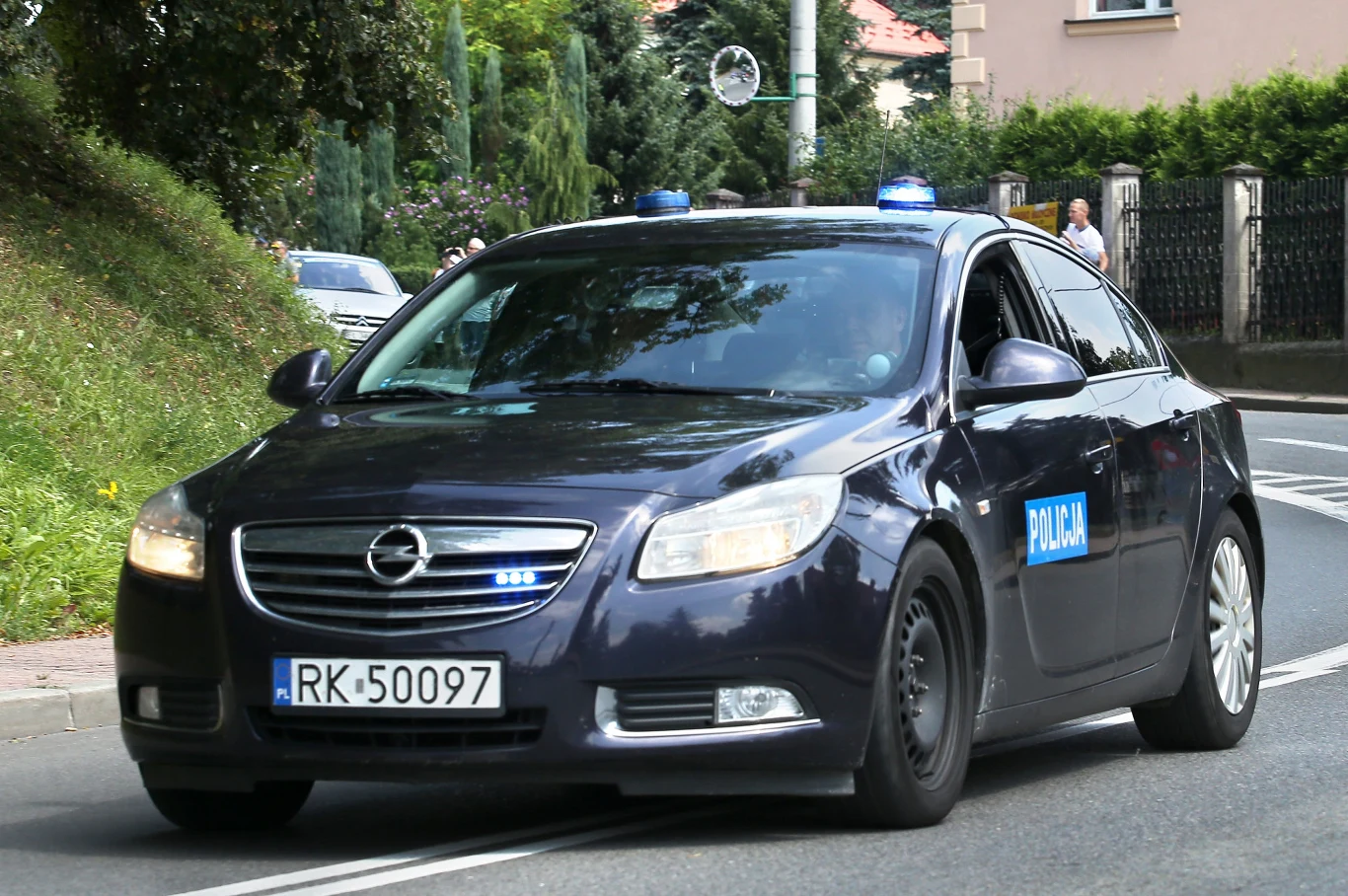 Wideorejestrator mierzy prędkość radiowozu. Ona na ma niewiele wspólnego z prędkością auta w obiektywie kamery