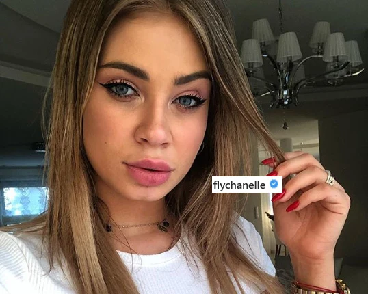 Adrianna Śledź Adrianna Śledź