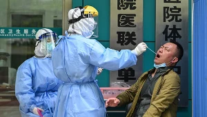 Testy w Wuhanie, zdj. ilustracyjne 
