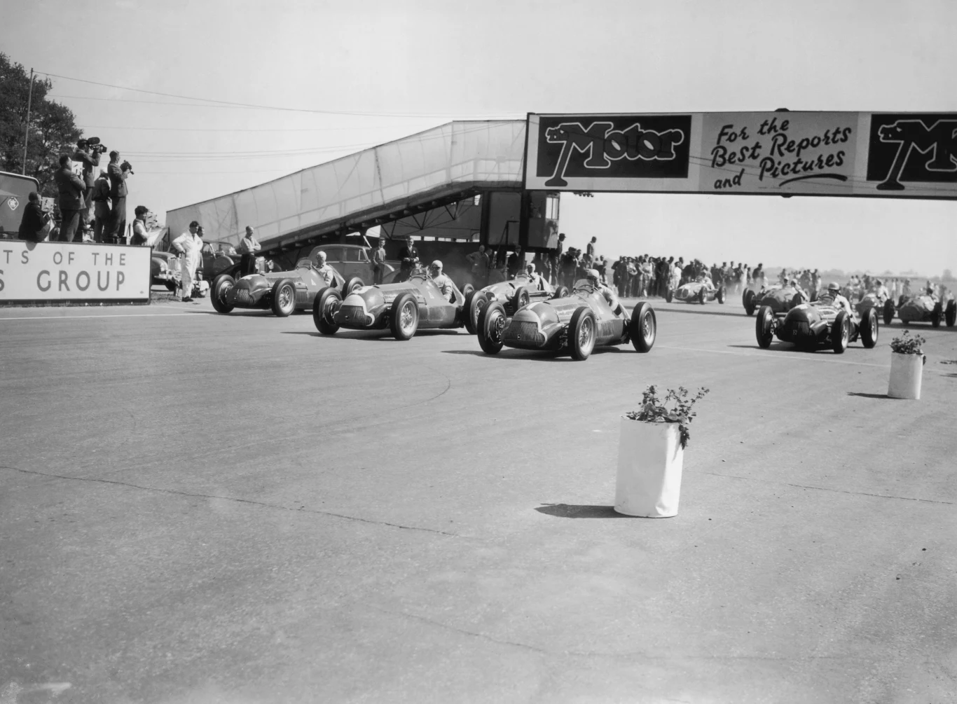 13 maja 1950 roku. Start do pierwszego wyścigu oficjalnie zaliczanego do F1. 13 maja 1950 roku. Start do pierwszego wyścigu oficjalnie zaliczanego do F1.