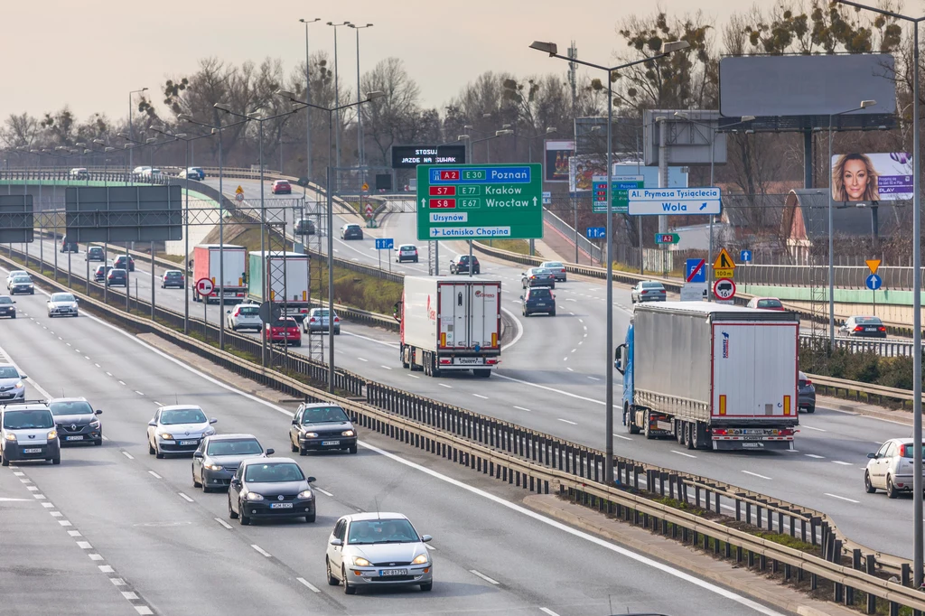 Ruch samochodowy wraca do normy. Miasta muszą się na to przygotować