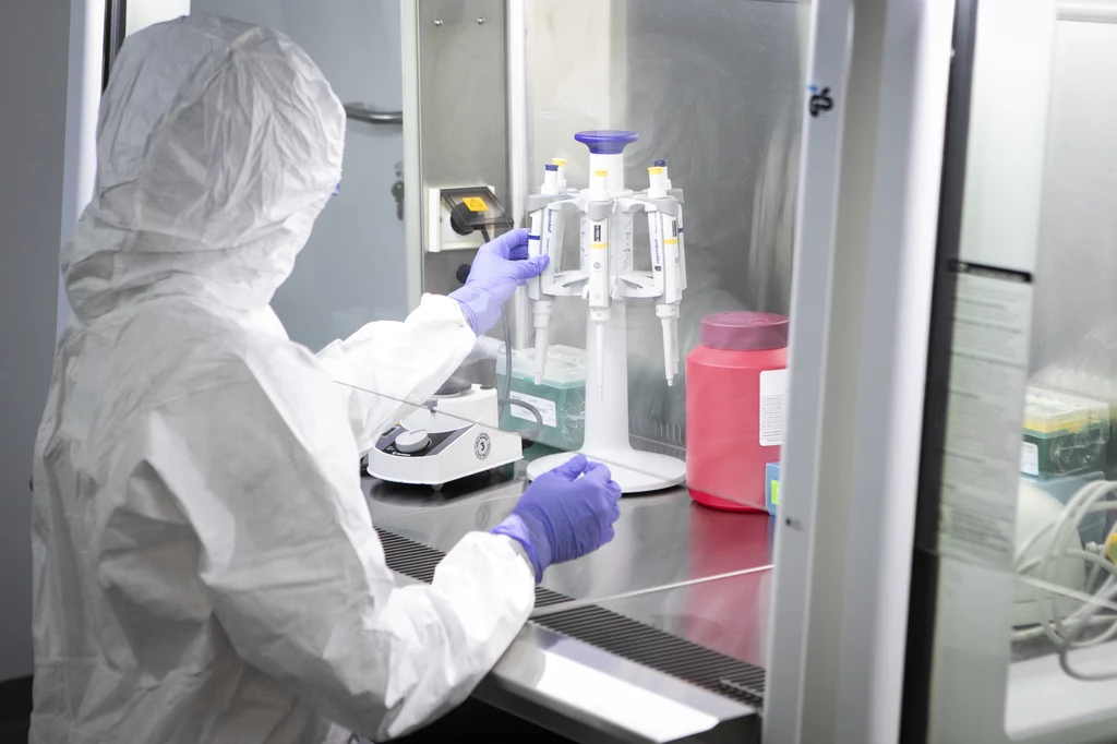 Nowe laboratorium Uniwersytetu Medycznego w Lublinie, przeznaczone do badan próbek pod katem obecności koronawirusa Nowe laboratorium Uniwersytetu Medycznego w Lublinie, przeznaczone do badan próbek pod katem obecności koronawirusa