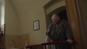 Czy "Zabawę w chowanego" obejrzy więcej osób niż "Tylko nie mów nikomu" (screen z YT)