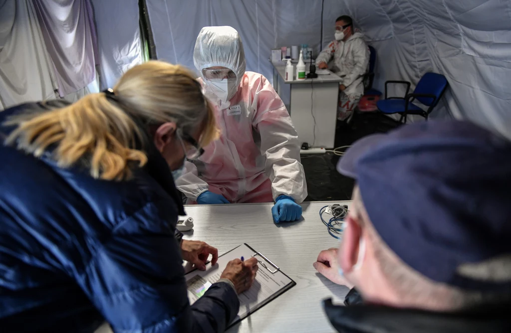 Punkt badań pacjentów przyjmowanych do Wojewódzkiego Szpitala Klinicznego im. Kardynała Stefana Wyszyńskiego w Lublinie Punkt badań pacjentów przyjmowanych do Wojewódzkiego Szpitala Klinicznego im. Kardynała Stefana Wyszyńskiego w Lublinie