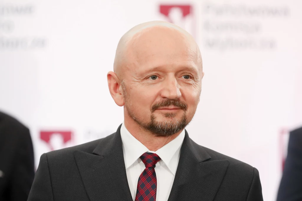 Senator Jacek Bury Senator Jacek Bury