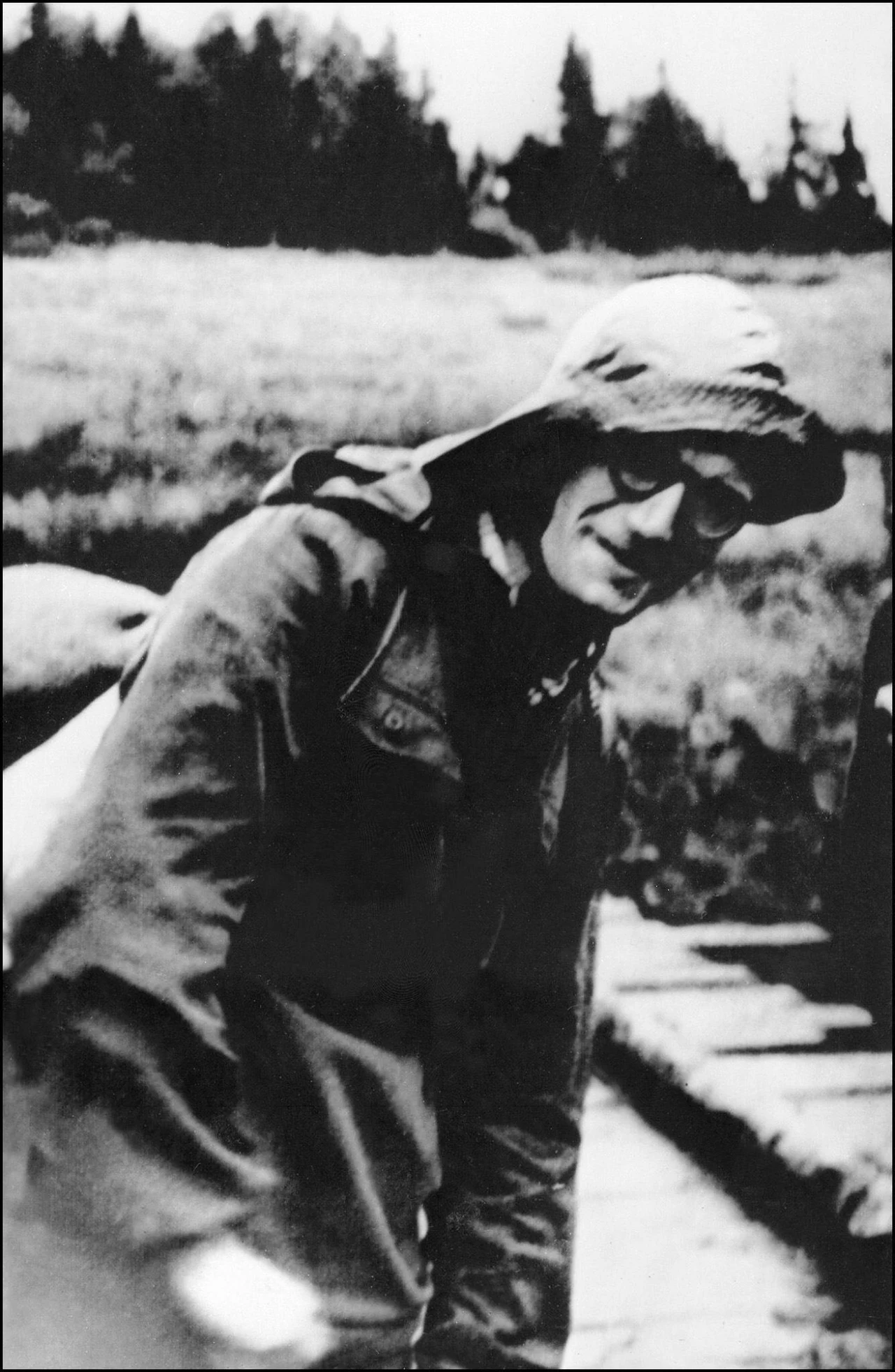 W sierpniu 1949 roku został przeniesiony do parafii św. Floriana w Krakowie. Przez wiele lat jeździł na wycieczki z młodzieżą. Bardzo często, by zmylić milicję, zdejmował sutannę, a studenci nazywali go "wujkiem". 