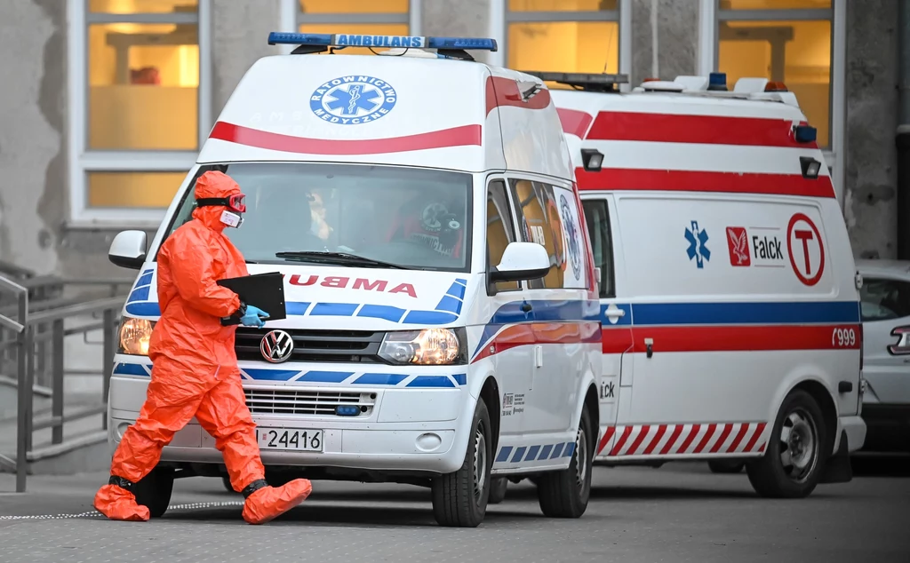 Pracownik służby medycznej; zdj. ilustracyjne Pracownik służby medycznej; zdj. ilustracyjne