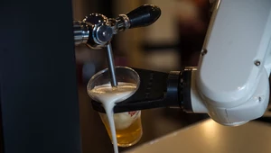 Robo-barman odporny na wszelkie choroby