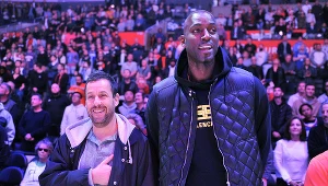Adam Sandler ma już doświadczenie we współpracy z gwiazdami NBA. W ostatnim filmie zagrał z Kevinem Garnettem