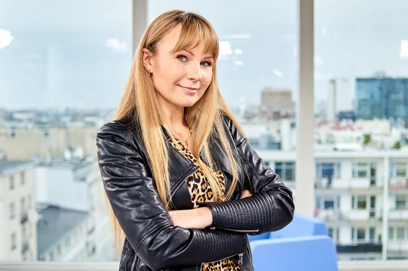 Aktorka znacząco schudła, ale zmieniła także fryzurę na bardziej klasyczną i postawiła na stonowane kreacje. Wówczas została prowadzącą programów „Zdrowie na widelcu” i „Grzeszki na widelcu”. Od tej pory trzyma formę, choć w międzyczasie urodziła trójkę dzieci. Aktorka znacząco schudła, ale zmieniła także fryzurę na bardziej klasyczną i postawiła na stonowane kreacje. Wówczas została prowadzącą programów „Zdrowie na widelcu” i „Grzeszki na widelcu”. Od tej pory trzyma formę, choć w międzyczasie urodziła trójkę dzieci.