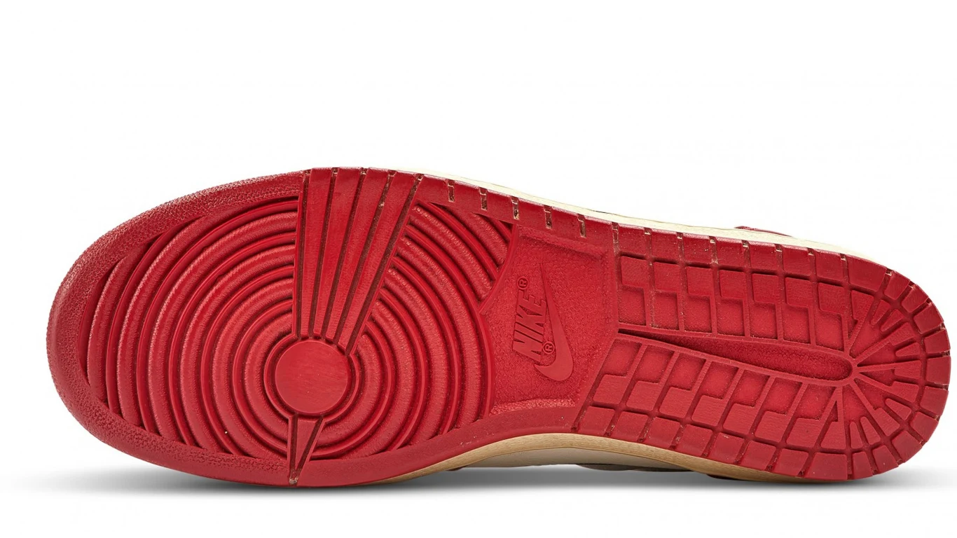 Buty wcale nie są zużyte. Można bez obaw używać ich zgodnie z przeznaczeniem