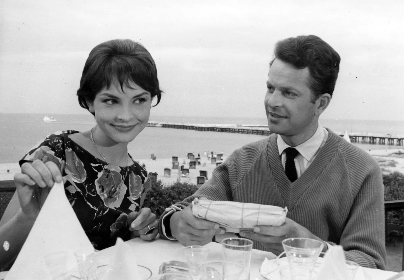 Teresa Tuszyńska w filmie "Drugi człowiek" Teresa Tuszyńska w filmie "Drugi człowiek"