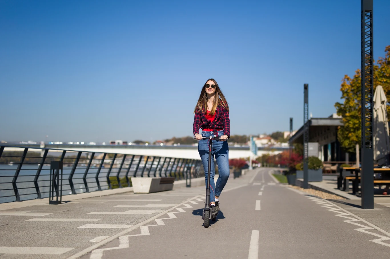 Hulajnogi elektryczne będą traktowane jak rowery Hulajnogi elektryczne będą traktowane jak rowery