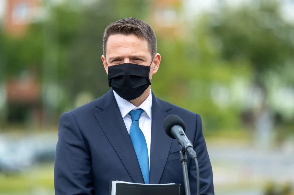 Rafał Trzaskowski mówił w "Gazecie Wyborczej" o "twardej i pryncypialnej postawie Jarosława Gowina" Rafał Trzaskowski mówił w "Gazecie Wyborczej" o "twardej i pryncypialnej postawie Jarosława Gowina"