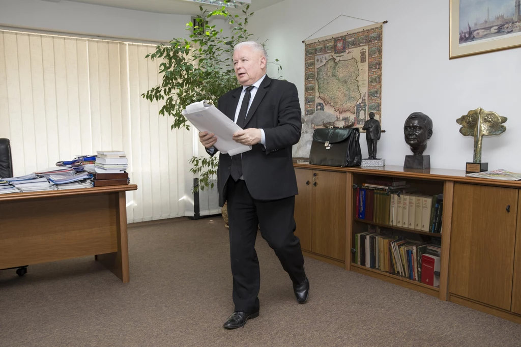 Jarosław Kaczyński w swoim gabinecie na Nowogrodzkiej Jarosław Kaczyński w swoim gabinecie na Nowogrodzkiej