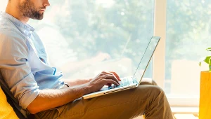 7 na 10 przełożonych kontaktuje się ze swoimi podwładnymi po godzinach pracy.