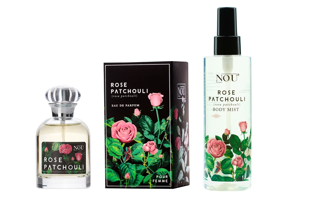 NOU Rose Patchouli - gdyby trzeba było określić go jednym słowem, byłoby to słowo – skomplikowany. Zostawia na ciele delikatny zapach kwiatów i owoców. Świeże nuty bergamotki, różowego pieprzu, petigrain i mandarynki przeplatają się z akordami róż, geranium i jaśminu. Tło stanowią paczuli, drzewo sandałowe, bób tonka i benzoin. Niezwykle dynamiczna kompozycja, uderzająca w gust kobiet z charakterem. NOU Rose Patchouli - gdyby trzeba było określić go jednym słowem, byłoby to słowo – skomplikowany. Zostawia na ciele delikatny zapach kwiatów i owoców. Świeże nuty bergamotki, różowego pieprzu, petigrain i mandarynki przeplatają się z akordami róż, geranium i jaśminu. Tło stanowią paczuli, drzewo sandałowe, bób tonka i benzoin. Niezwykle dynamiczna kompozycja, uderzająca w gust kobiet z charakterem.