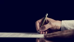 Umowa B2B (business to business) to rodzaj umowy cywilnoprawnej zawieranej pomiędzy przedsiębiorcami