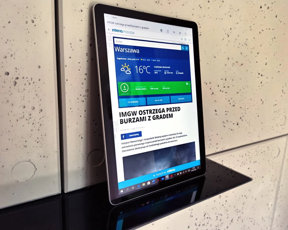 Surface Go 2 - w wersji tabletowej Surface Go 2 - w wersji tabletowej