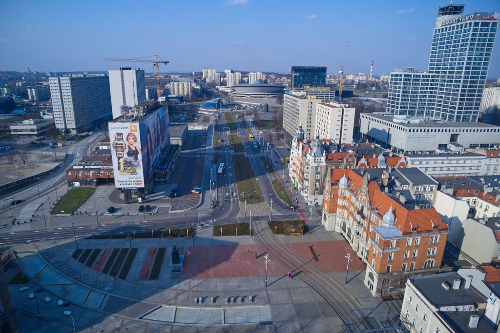 Centrum Katowic w trakcie pandemii koronawirusa Centrum Katowic w trakcie pandemii koronawirusa