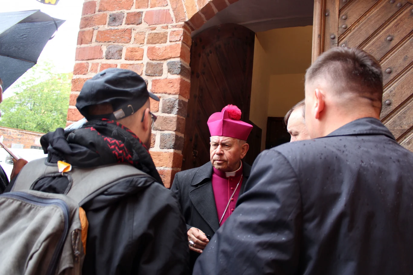 Biskup Stanisław Napierała w katedrze w Kaliszu Biskup Stanisław Napierała w katedrze w Kaliszu