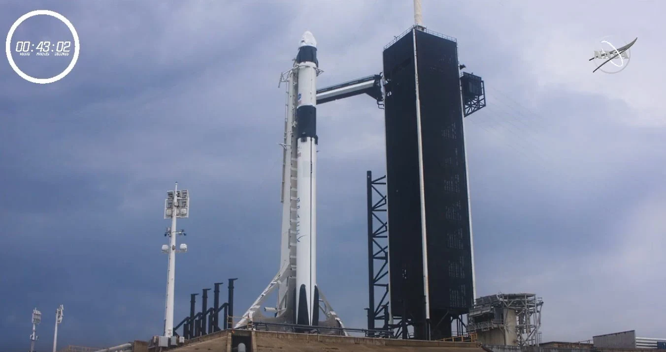 Falcon 9 - mniej niż godzinę przed startem Falcon 9 - mniej niż godzinę przed startem