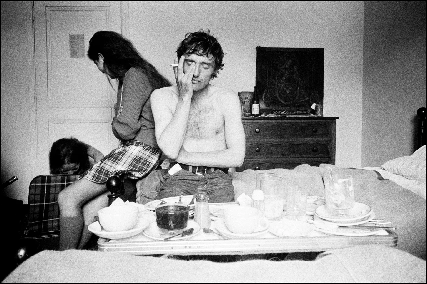 Hopper nie potrafił sobie poradzić z sukcesem "Swobodnego jeźdźca". Jego najgorszy okres rozpoczął się podczas prac nad jego kolejnym projektem reżyserskim, "The Last Movie". Hopper otrzymał za niego nagrodę w Wenecji, ale amerykańscy producenci nie chcieli go dystrybuować. Był dla nich niezrozumiały i zbyt artystyczny – tymczasem oni oczekiwali kolejnego hitu. Hopper przez rok montował film w swoim domu w Nowym Meksyku i każdego dnia wspomagał się innymi używkami. 