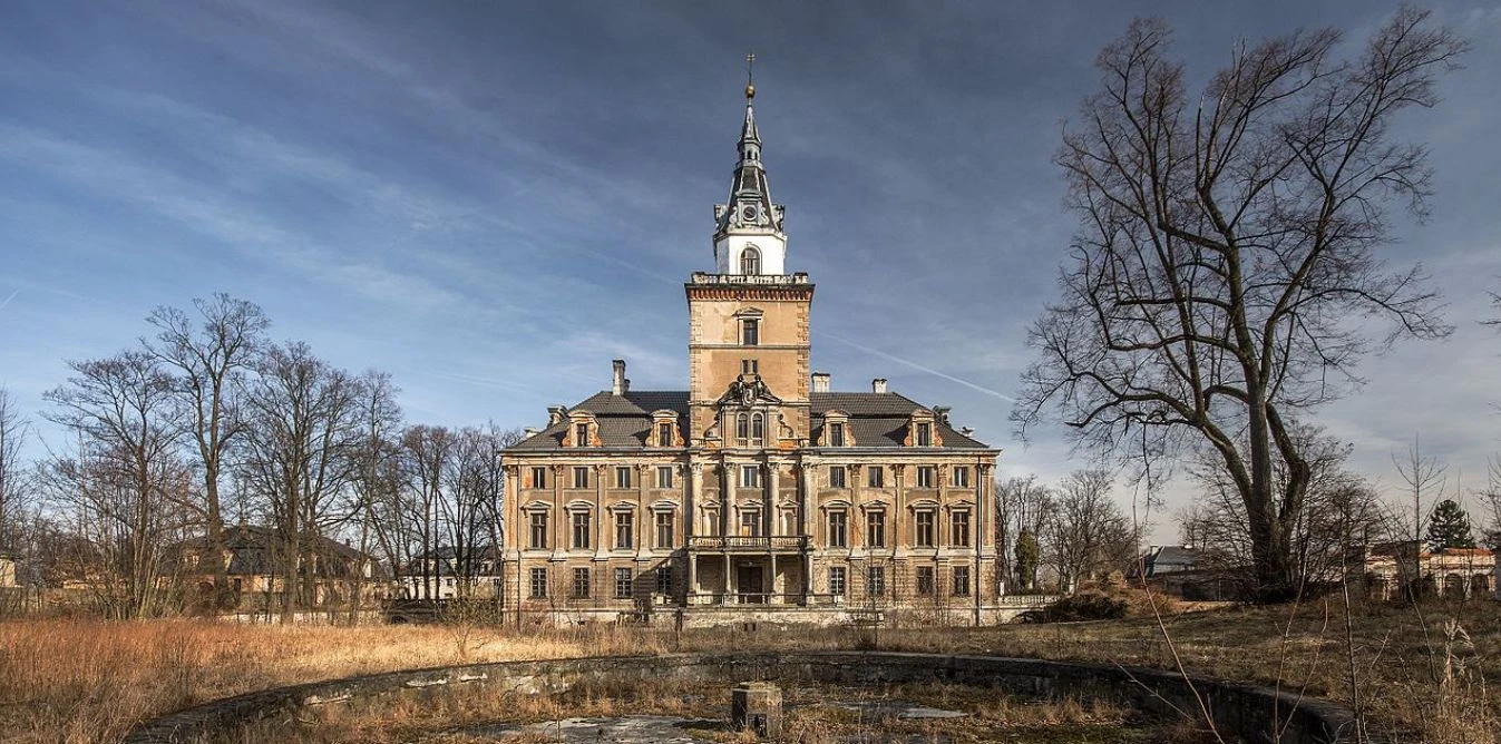 Pałac w Roztoce. Czy pod nim ukryty jest ogromny skarb? Pałac w Roztoce. Czy pod nim ukryty jest ogromny skarb?