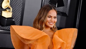 Chrissy Teigen pozbywa się implantów