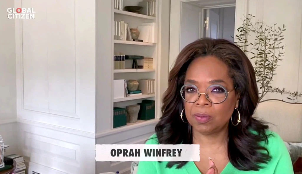 Oprah Winfrey Oprah Oprah Winfrey jest prominentną osobistością telewizyjną w Stanach Zjednoczonych. Według rankingu „Forebs’a” znajduje się także w pierwszej dziesiątce najbardziej wpływowych kobiet na świecie. Przez lata ciężkiej pracy wypracowała majątek przekraczający dwa miliardy dolarów. To prawdziwy rekord wśród amerykańskich prezenterów. Oprah Winfrey Oprah Oprah Winfrey jest prominentną osobistością telewizyjną w Stanach Zjednoczonych. Według rankingu „Forebs’a” znajduje się także w pierwszej dziesiątce najbardziej wpływowych kobiet na świecie. Przez lata ciężkiej pracy wypracowała majątek przekraczający dwa miliardy dolarów. To prawdziwy rekord wśród amerykańskich prezenterów.