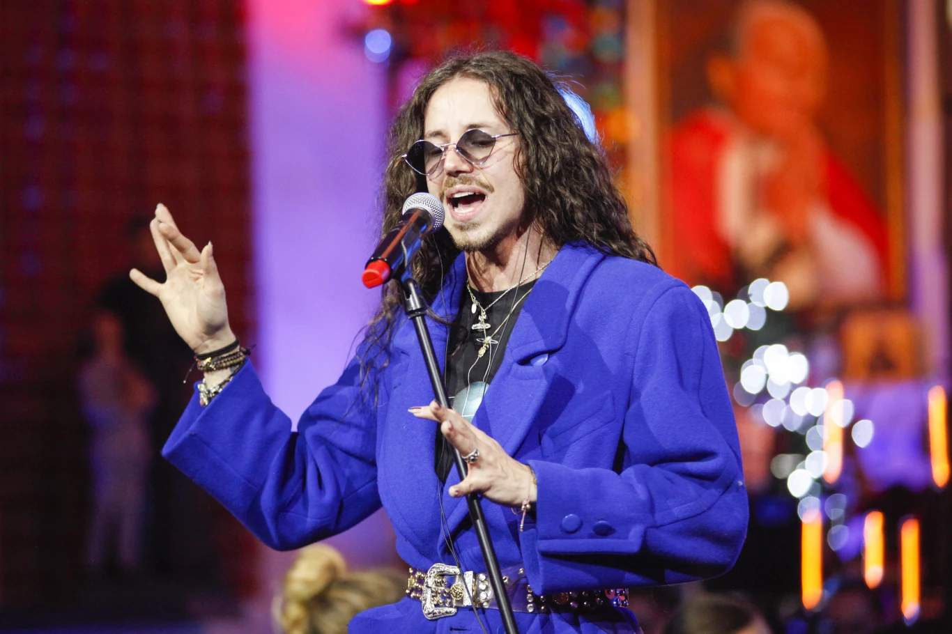 Popularność zdobył w 2011 roku dzięki występom w pierwszej edycji programu "X Factor", w którym zajął 2. miejsce. Popularność zdobył w 2011 roku dzięki występom w pierwszej edycji programu "X Factor", w którym zajął 2. miejsce.