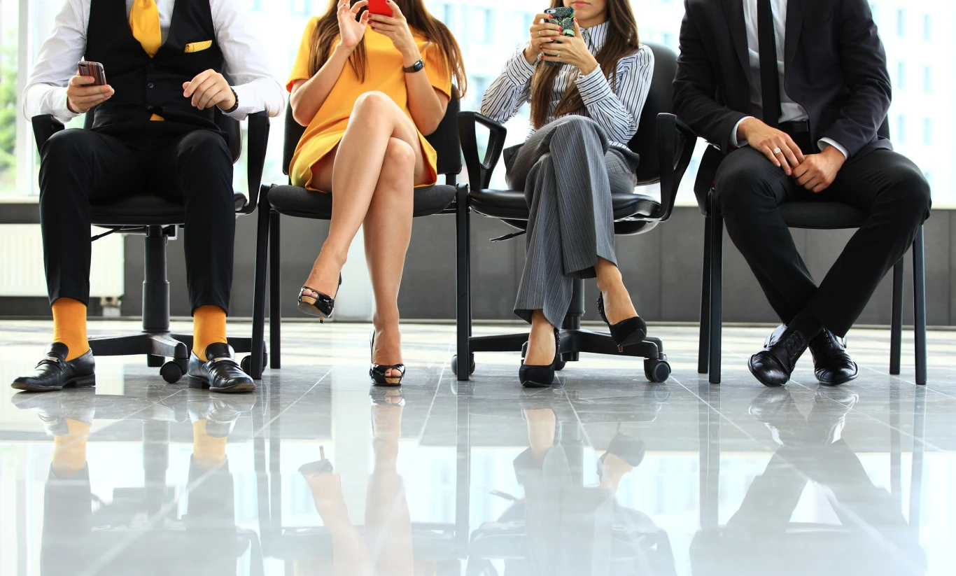 Kiedy siedzimy, zamiast chodzić, łatwiej nami manipulować?