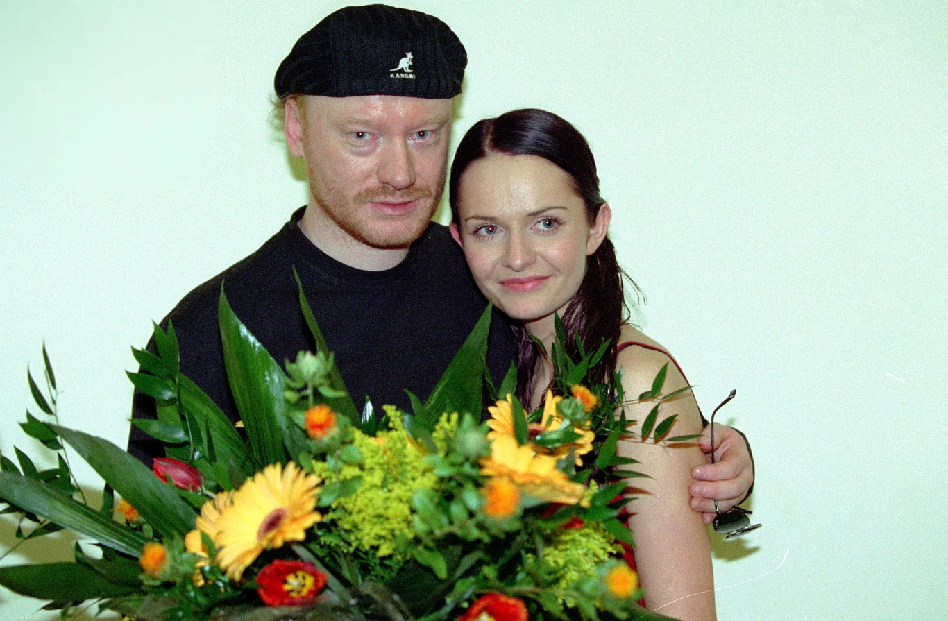 Po rozstaniu z Lipnicką popularność udało się podtrzymać płytą "Ego" (1996) z przebojem "Orła cień". Wtedy za mikrofonem stała już Kasia Stankiewicz. W kolejnych latach członkowie zespołu pracowali nad solowymi projektami. W 1997 na rynku ukazała się debiutancka płyta solowa Jansona "Trzeci wymiar".