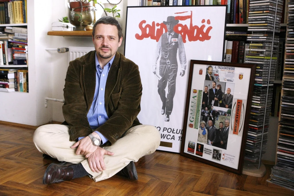 Rafał Trzaskowski w swoim mieszkaniu Rafał Trzaskowski w swoim mieszkaniu