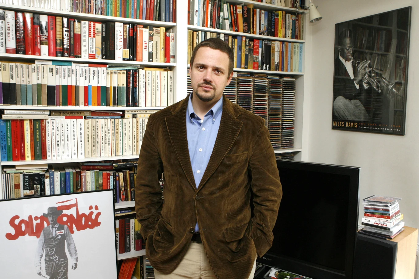 Rafał Trzaskowski w swoim mieszkaniu