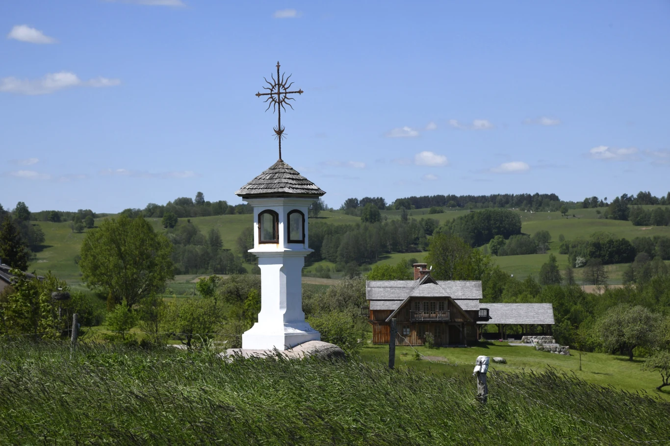 Dom Łukasza Szumowskiego na terenie Suwalskiego Parku Krajobrazowego Dom Łukasza Szumowskiego na terenie Suwalskiego Parku Krajobrazowego