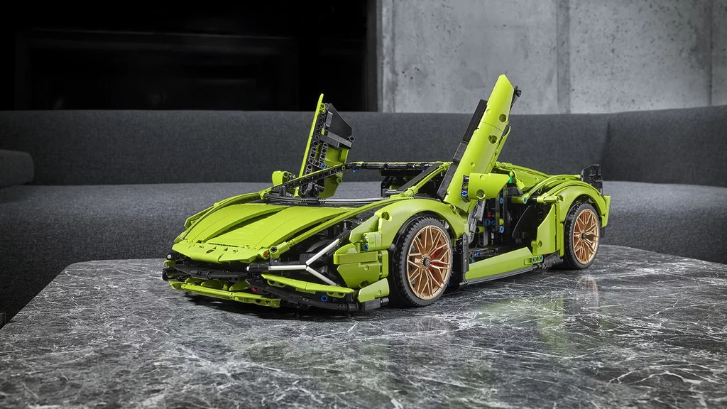 Lamborghini Sián FKP 37 składa się z prawie 4000 elementów!