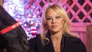 Pamela Anderson wciąż nosi słynny kostium kąpielowy