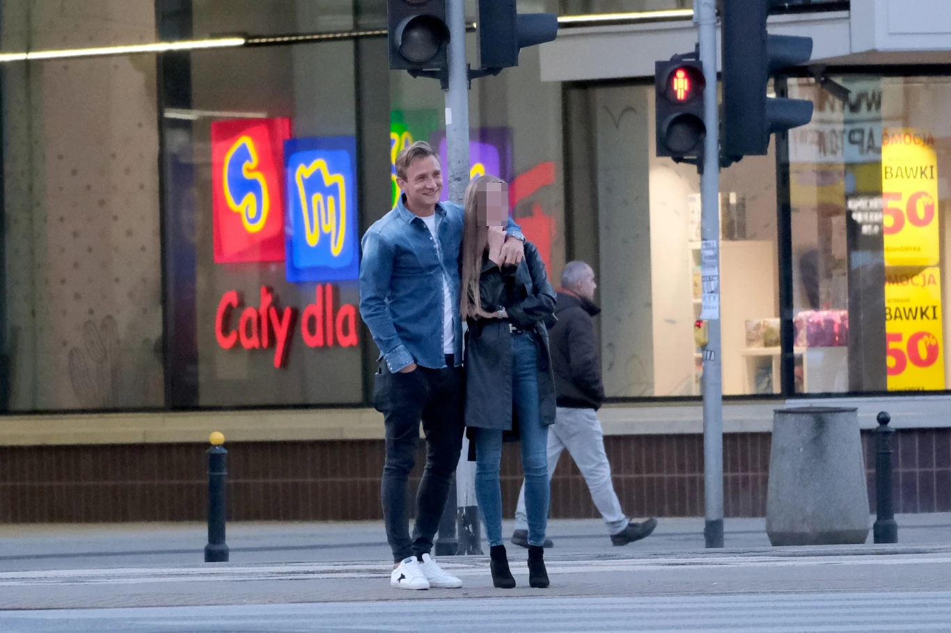 Jakub Rzeźniczak z ukochaną Jakub Rzeźniczak z ukochaną