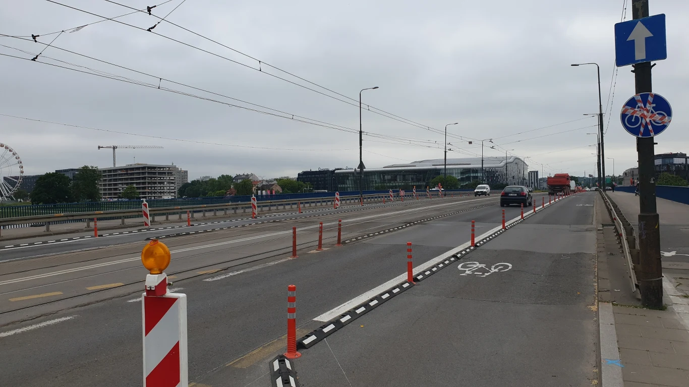 Kraków konsekwentnie wdraża też tzw. Tarczę dla mobilności Kraków konsekwentnie wdraża też tzw. Tarczę dla mobilności