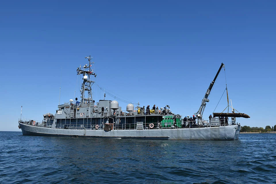 Torpedy znajdowały się ok. 500 metrów od plaży i portu Hel. Zalegały na głębokości blisko 30 metrów.