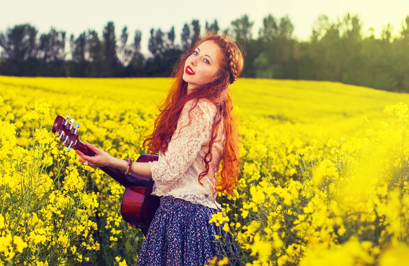 Spódnica za kolano rozwiąże problem zbyt masywnych nóg. Nie musi być bardzo długa, jeśli jesteś zadowolona ze swoich łydek. Dobrze komponują się z nią buty na wygodnym koturnie. Spódnica za kolano rozwiąże problem zbyt masywnych nóg. Nie musi być bardzo długa, jeśli jesteś zadowolona ze swoich łydek. Dobrze komponują się z nią buty na wygodnym koturnie.