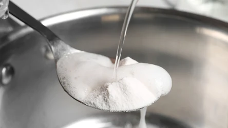 ​Domowa pasta na tłuste plamy. Jest niezbędna w każdej kuchni