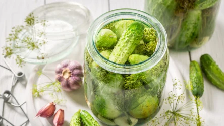 Jak kisić ogórki żeby były twarde i chrupiące? 